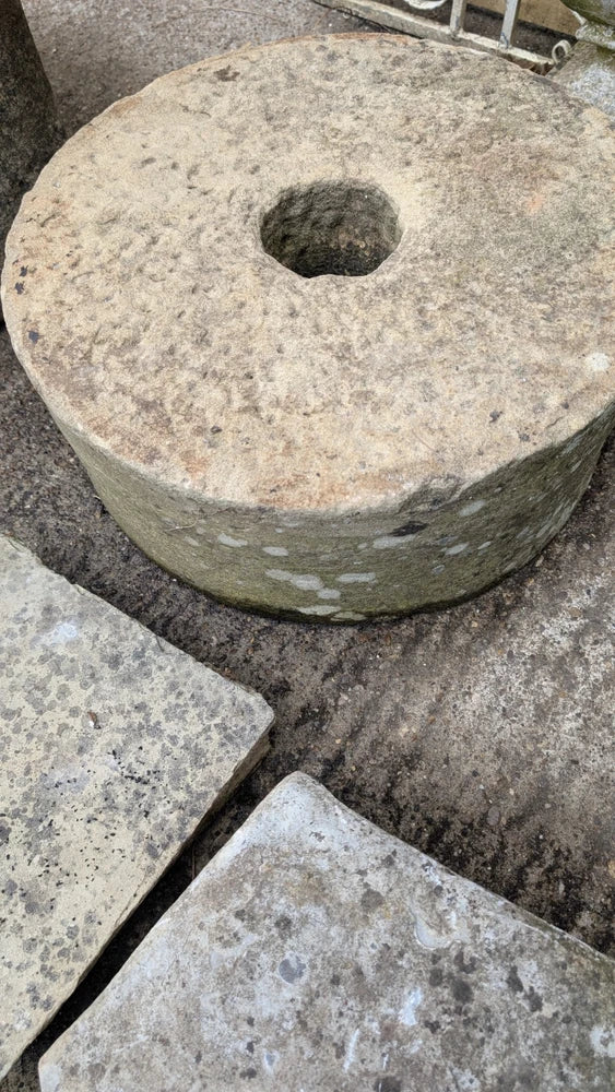 Large 18th Century Carved Sand Stone Mill stone Wheel Garden Feature 500mm