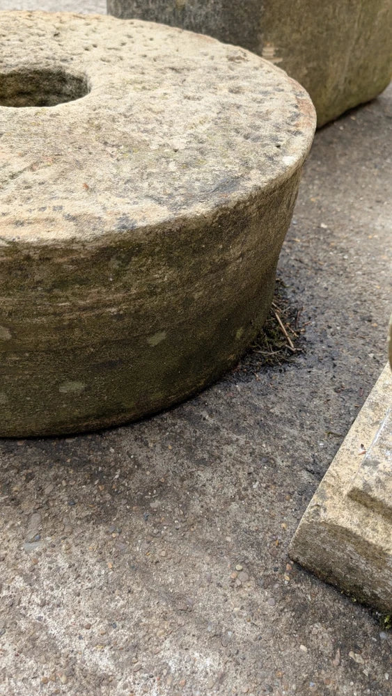 Large 18th Century Carved Sand Stone Mill stone Wheel Garden Feature 500mm