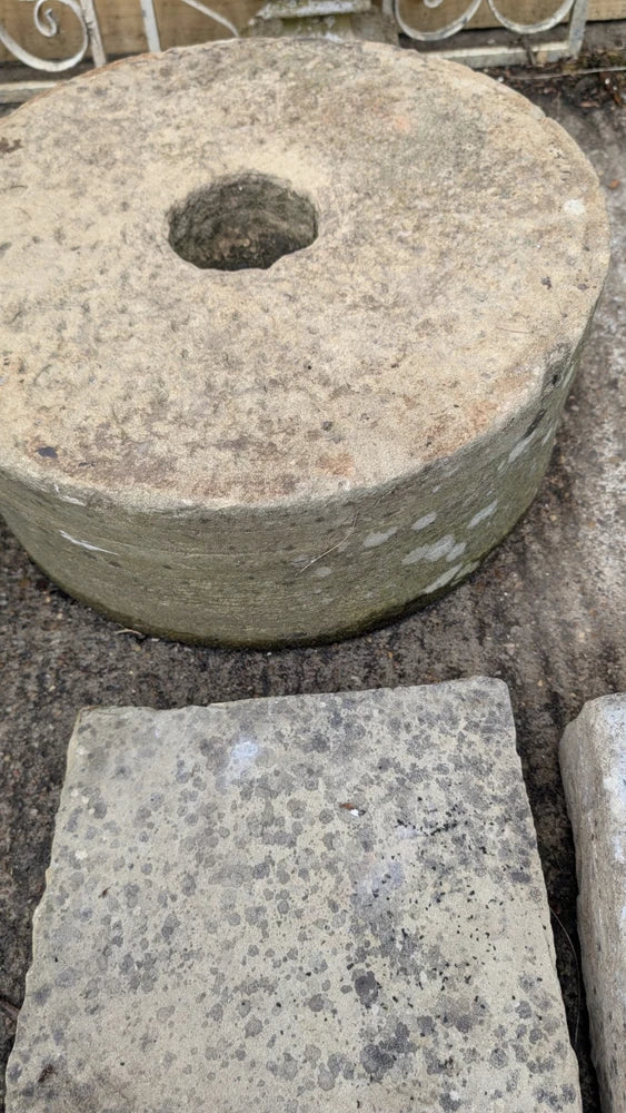 Large 18th Century Carved Sand Stone Mill stone Wheel Garden Feature 500mm