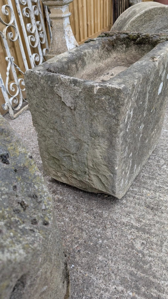ANTIQUE 18TH CENTURY WEATHERED STONE WATER PUMP TROUGH GARDEN FEATURE PLANTER