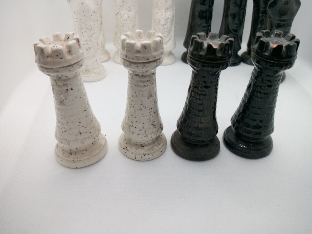 Duncan Chess Set Ceramic Glazed 32 Piece Set 3" Tall 1960's Vintage Black/White