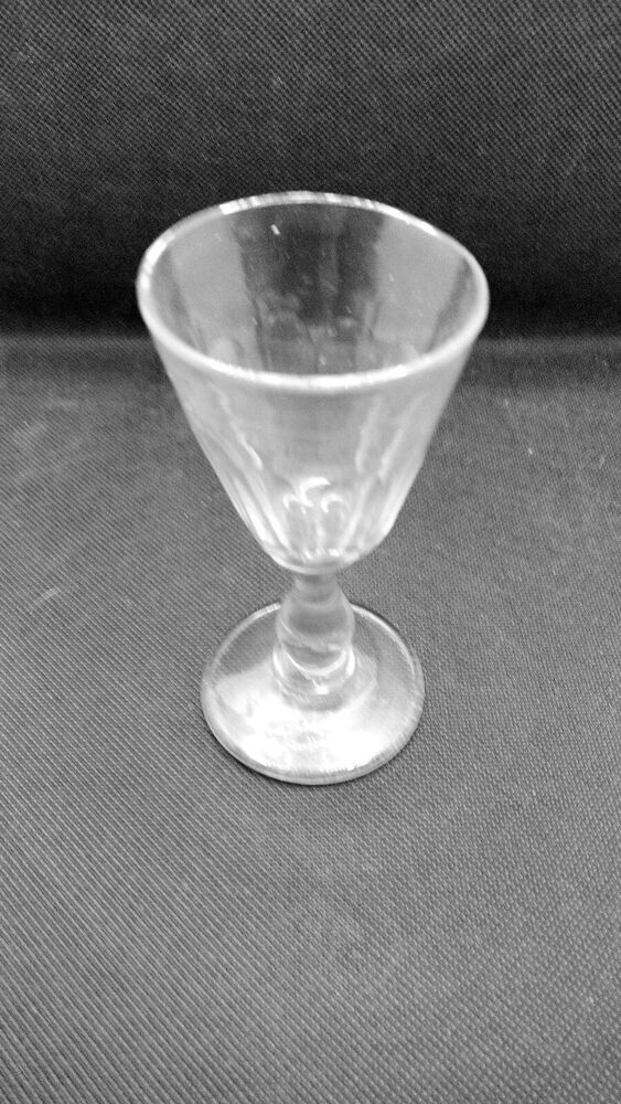 Victorian Antique 19th C Small Gin Spirits Wine Drinking Glass C1840 Likor