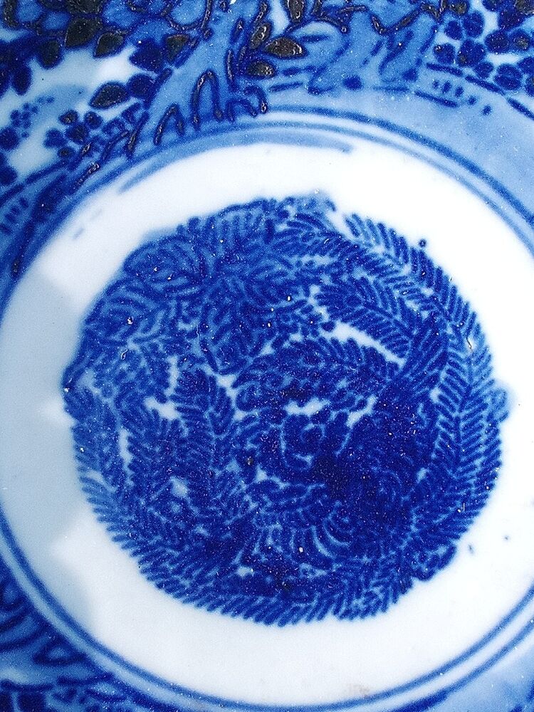 Arita ware Late Meiji Period Japanese Scalloped Bowl Dish c1900 Blue White