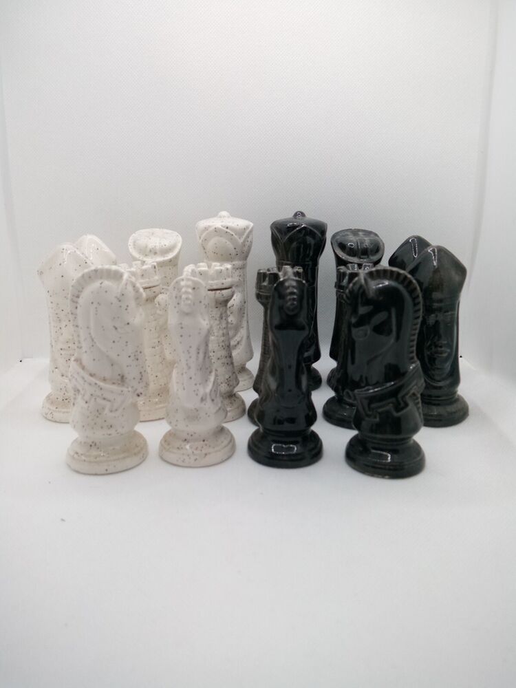 Duncan Chess Set Ceramic Glazed 32 Piece Set 3" Tall 1960's Vintage Black/White