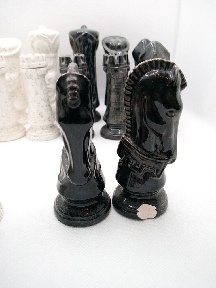 Duncan Chess Set Ceramic Glazed 32 Piece Set 3" Tall 1960's Vintage Black/White